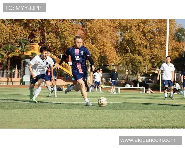 足球AB组激战正酣各队争夺晋级名额精彩赛事引发球迷热情高涨